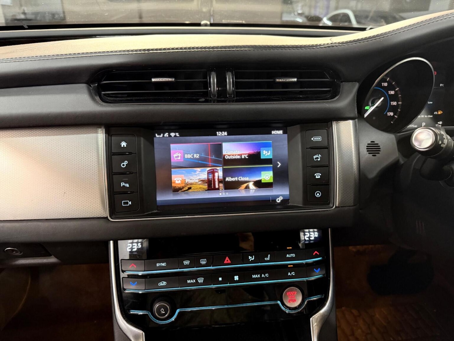 Used Jaguar XF 2017 for sale - 77350099: Photo 40