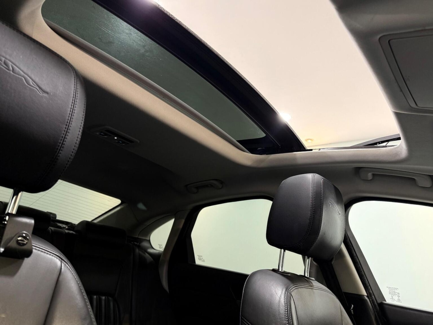 Used Jaguar XF 2017 for sale - 77350099: Photo 43