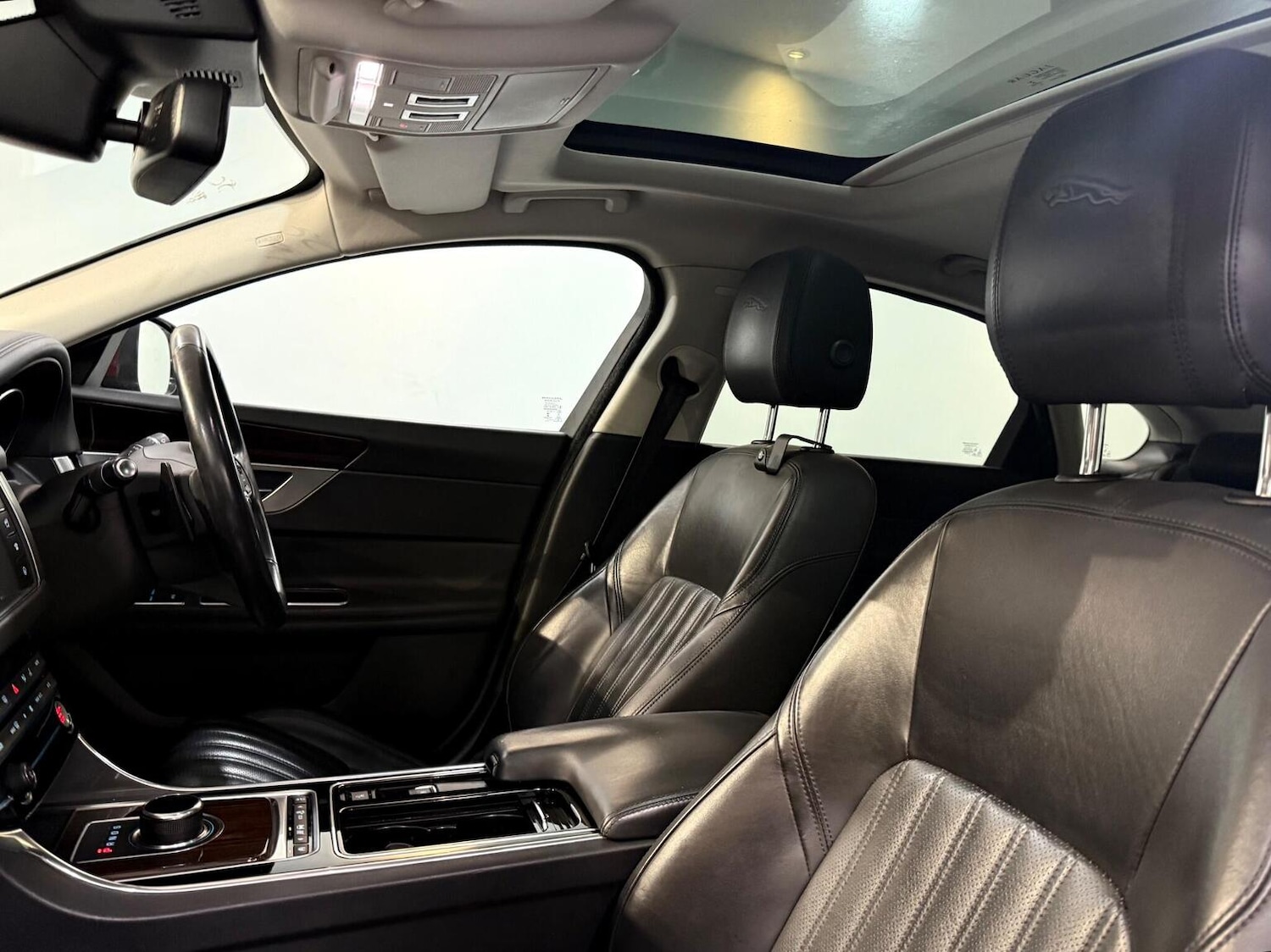 Used Jaguar XF 2017 for sale - 77350099: Photo 46