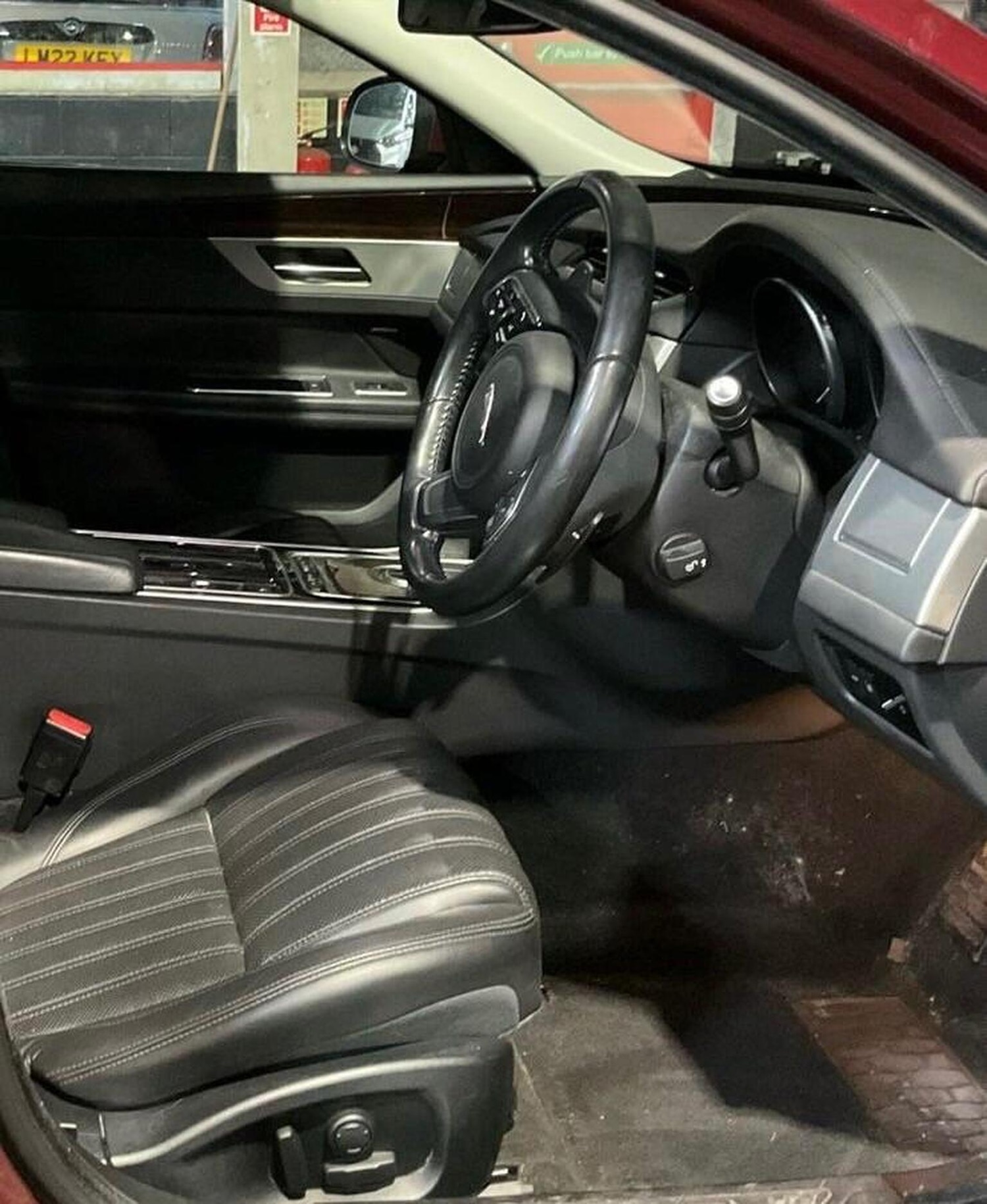 Used Jaguar XF 2017 for sale - 77350099: Photo 5