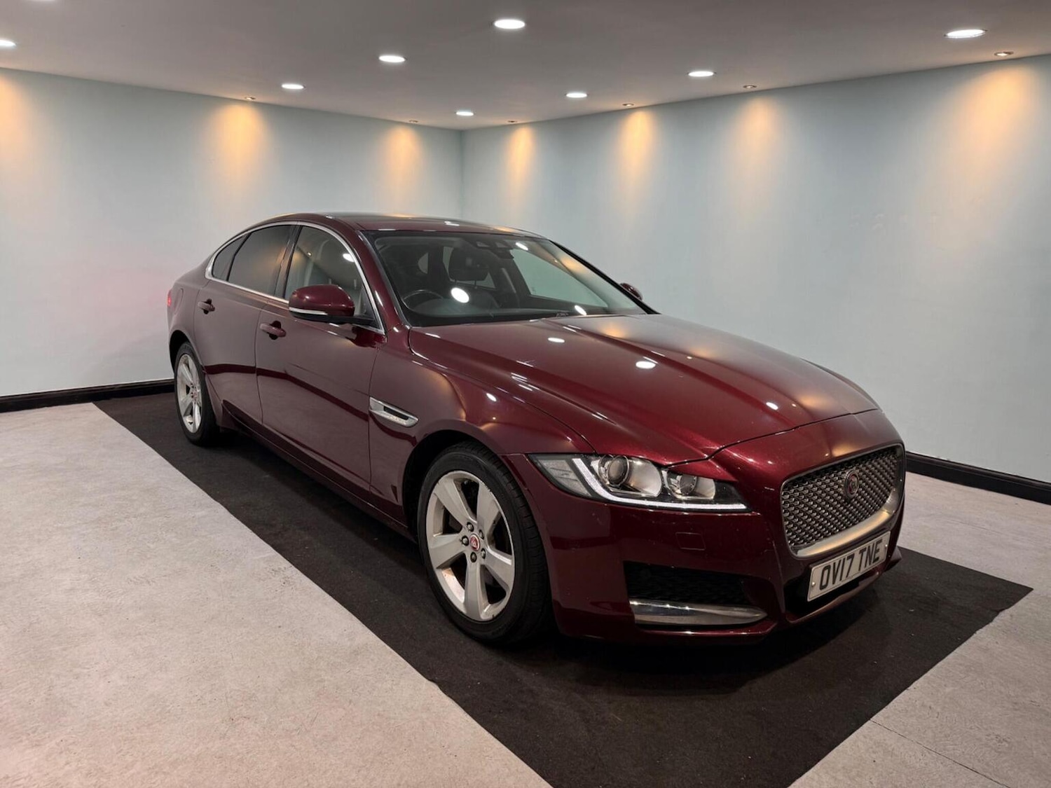 Used Jaguar XF 2017 for sale - 77350099: Photo 8