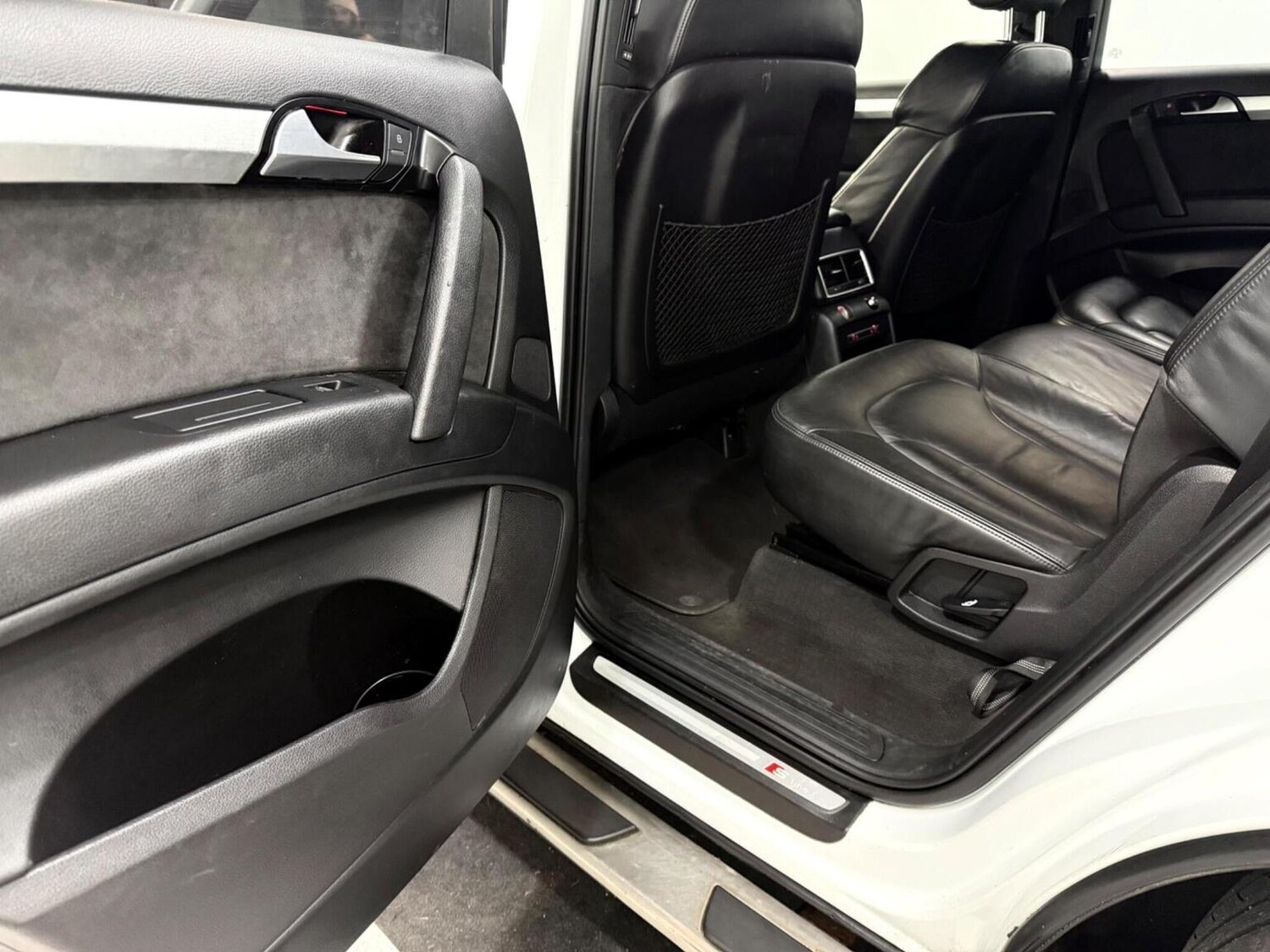 Used Audi Q7 2014 for sale - 77572819: Photo 33