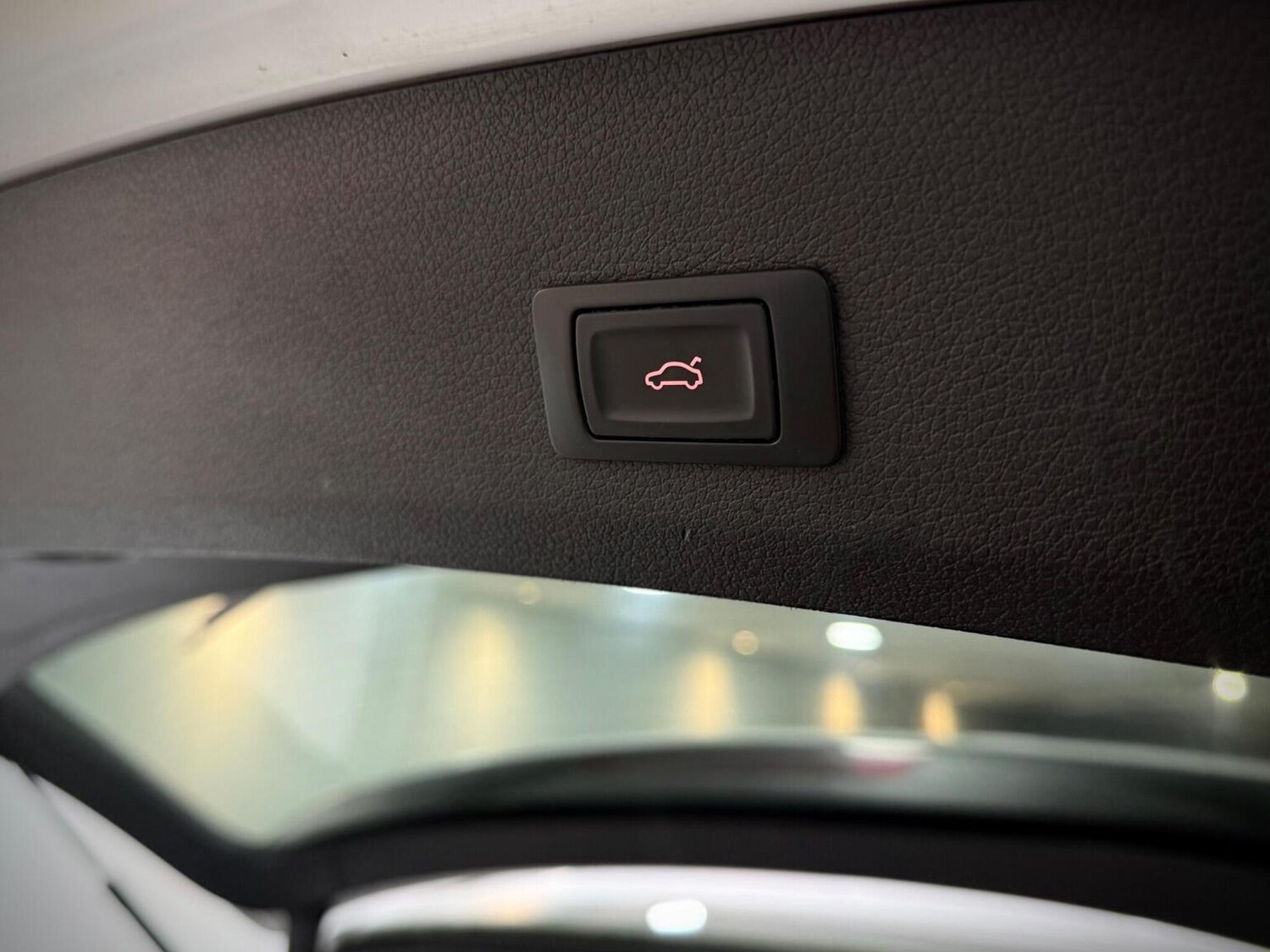 Used Audi Q7 2014 for sale - 77572819: Photo 40