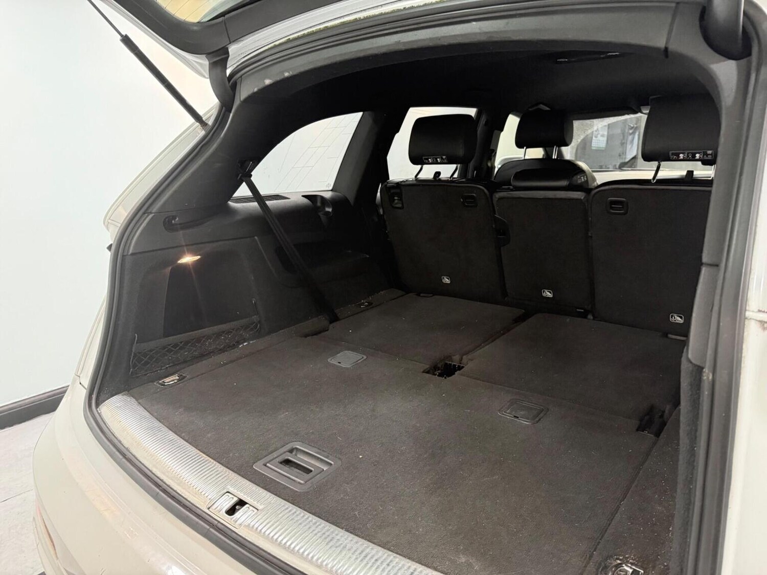 Used Audi Q7 2014 for sale - 77572819: Photo 44