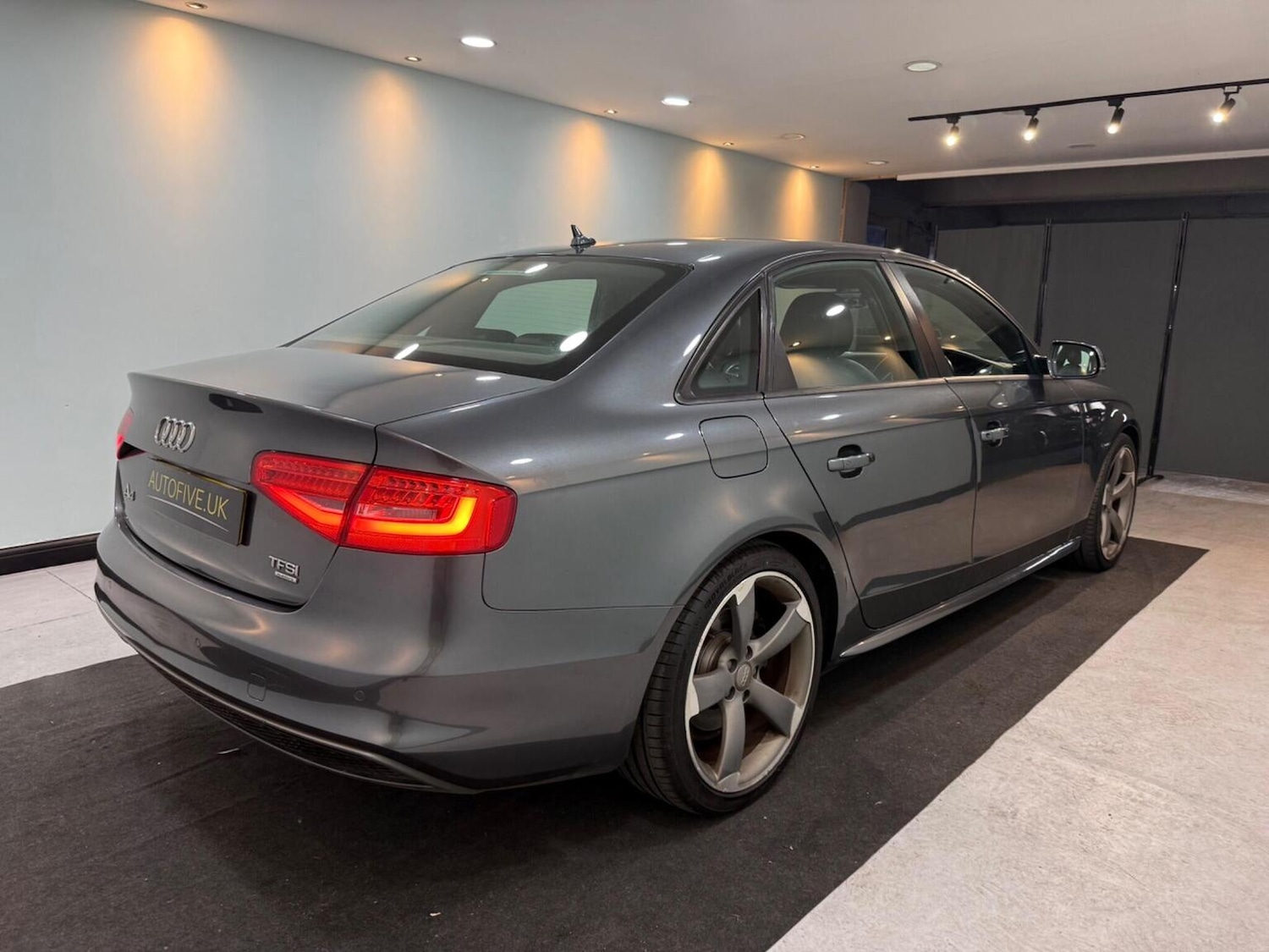 Used Audi A4 2012 for sale - 77837000: Photo 26