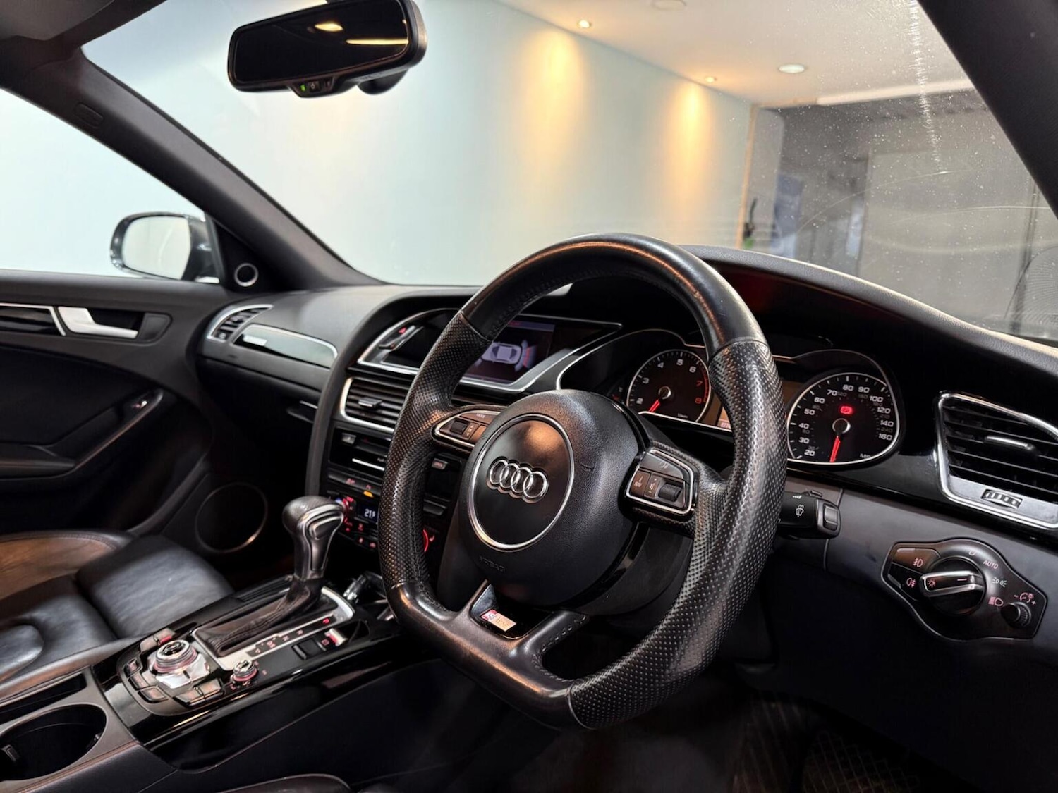 Used Audi A4 2012 for sale - 77837000: Photo 32