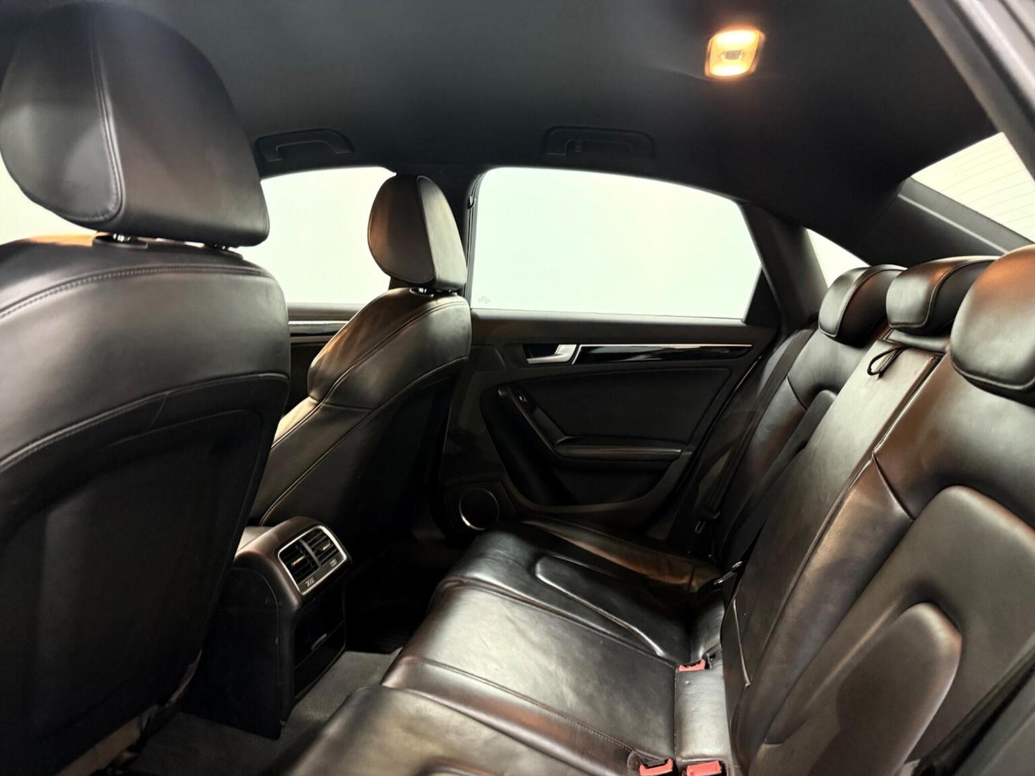 Used Audi A4 2012 for sale - 77837000: Photo 37