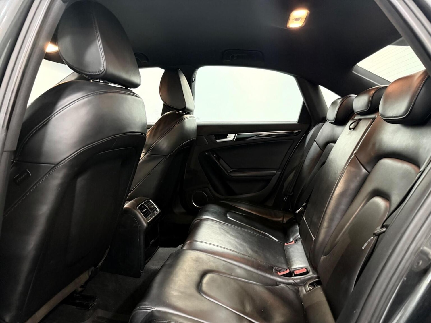 Used Audi A4 2012 for sale - 77837000: Photo 39