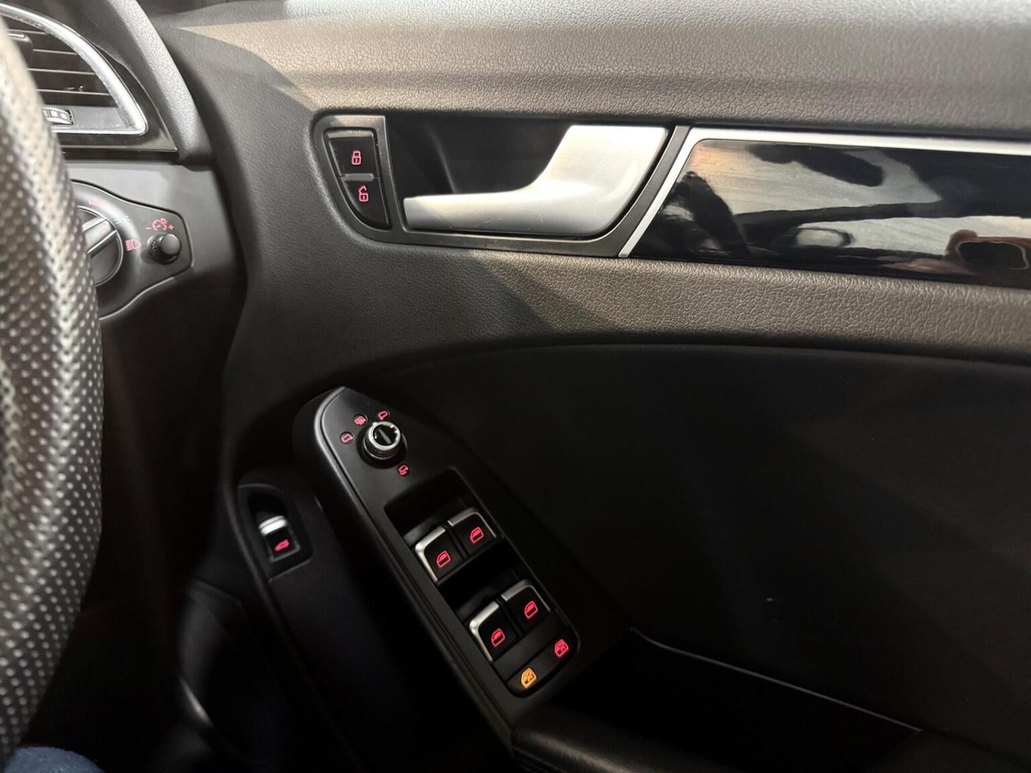 Used Audi A4 2012 for sale - 77837000: Photo 42