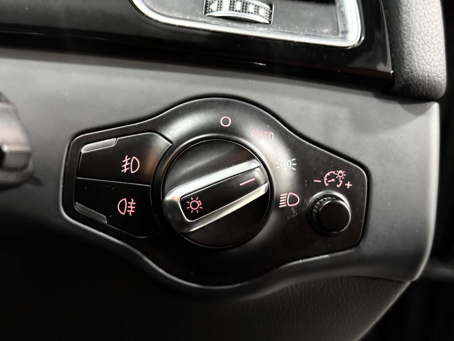 Used Audi A4 2012 for sale - 77837000: Photo 44