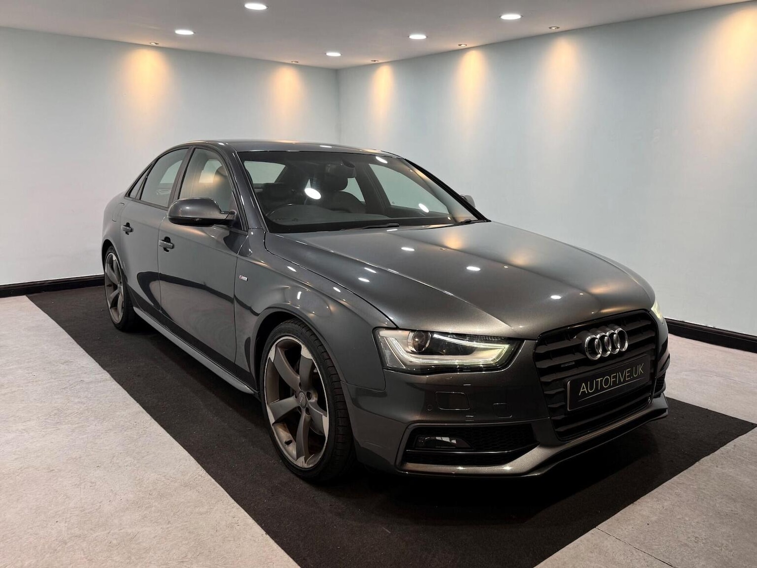 Used Audi A4 2012 for sale - 77837000: Photo 6