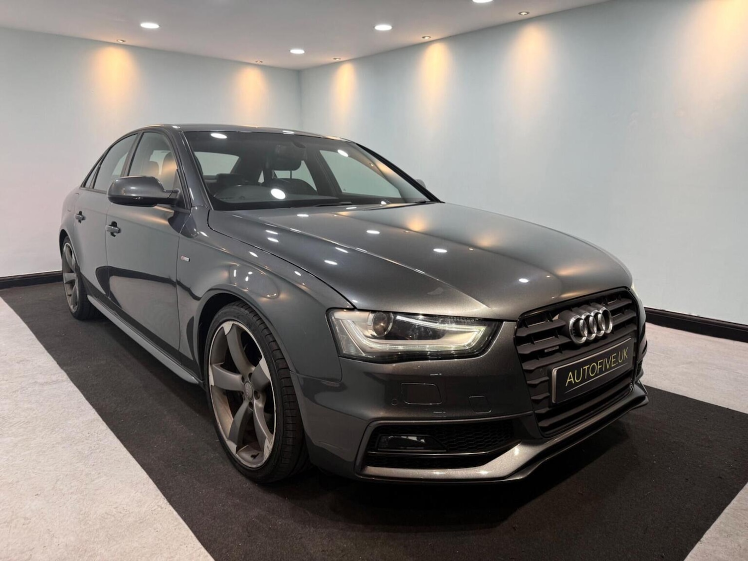 Used Audi A4 2012 for sale - 77837000: Photo 7