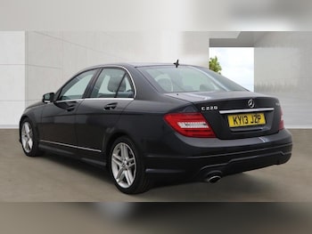 Used Mercedes-Benz C Class 2013 for sale - 79130813: Photo