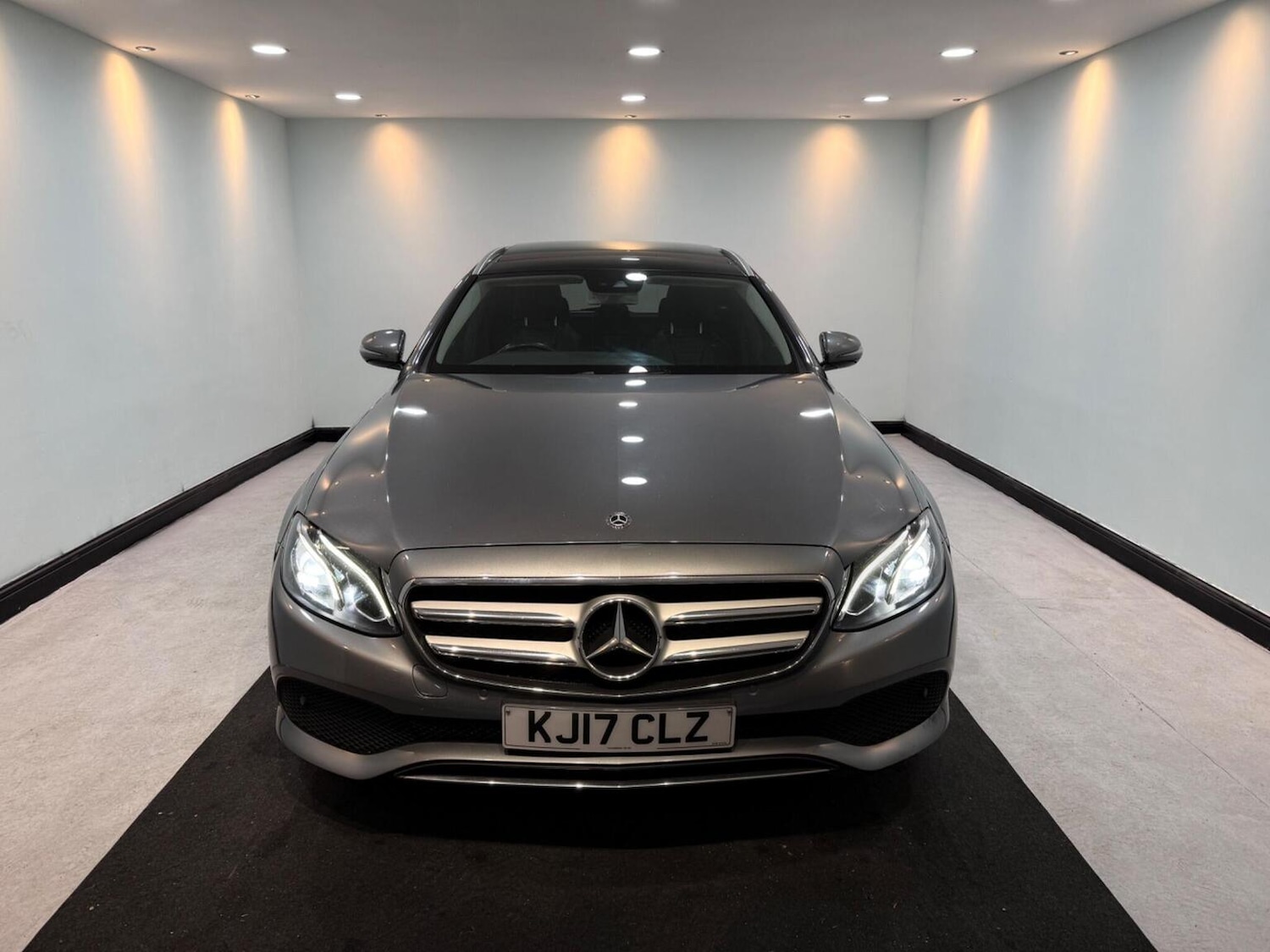 Used Mercedes-Benz E Class 2017 for sale - 77271019: Photo 3