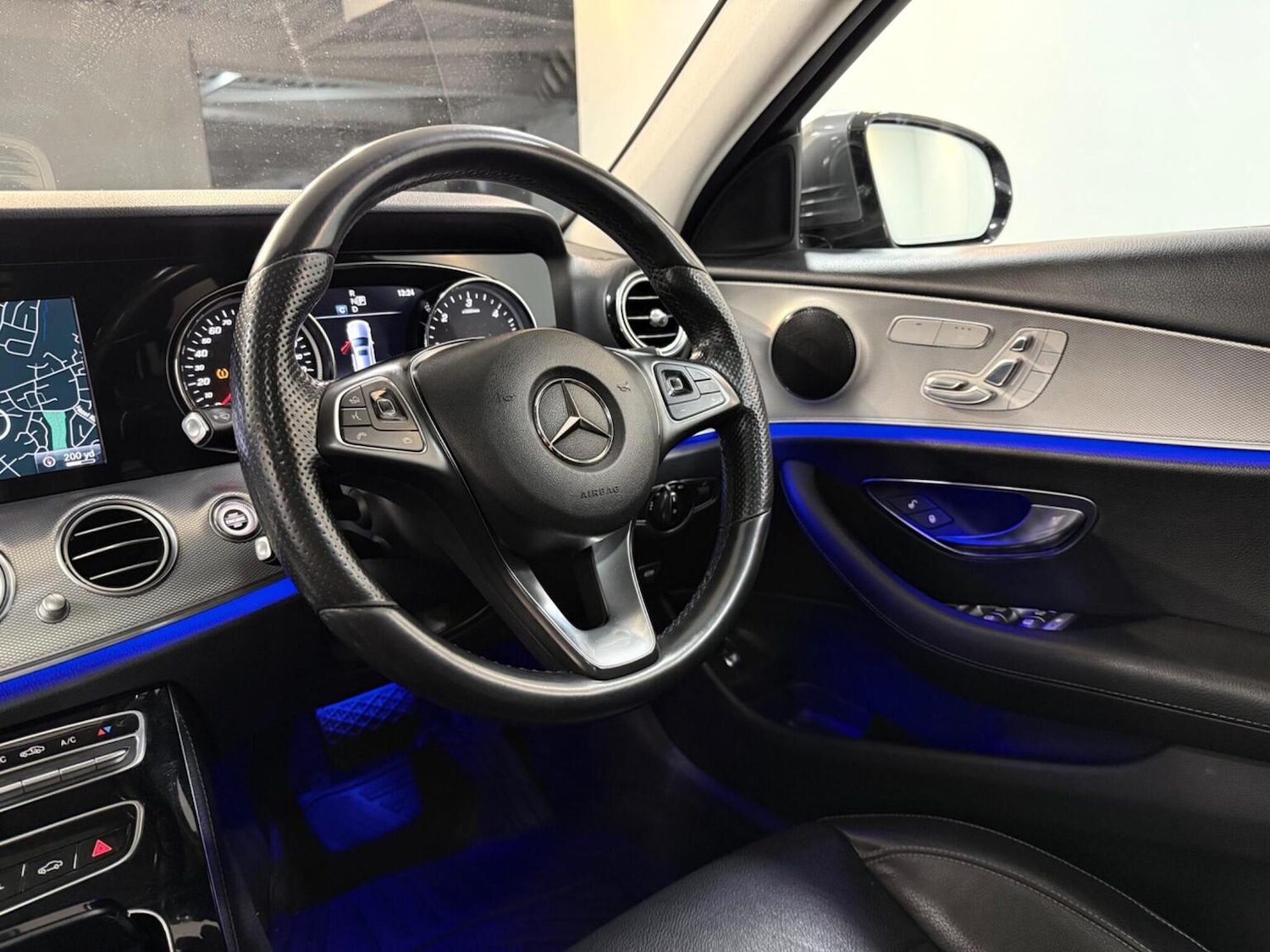 Used Mercedes-Benz E Class 2017 for sale - 77271019: Photo 40