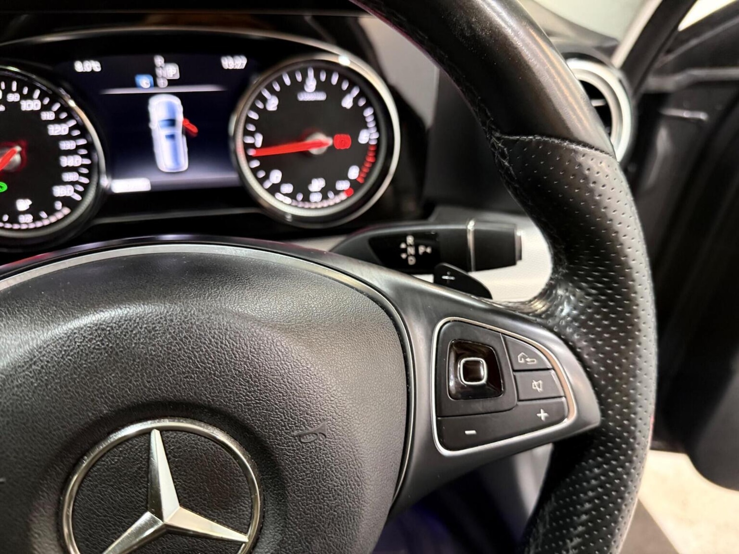 Used Mercedes-Benz E Class 2017 for sale - 77271019: Photo 51