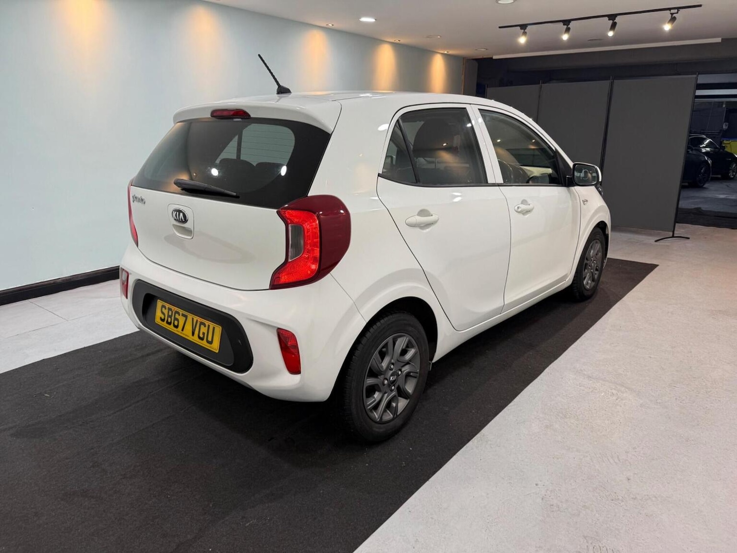 Used Kia Picanto 2017 for sale - 76541588: Photo 10