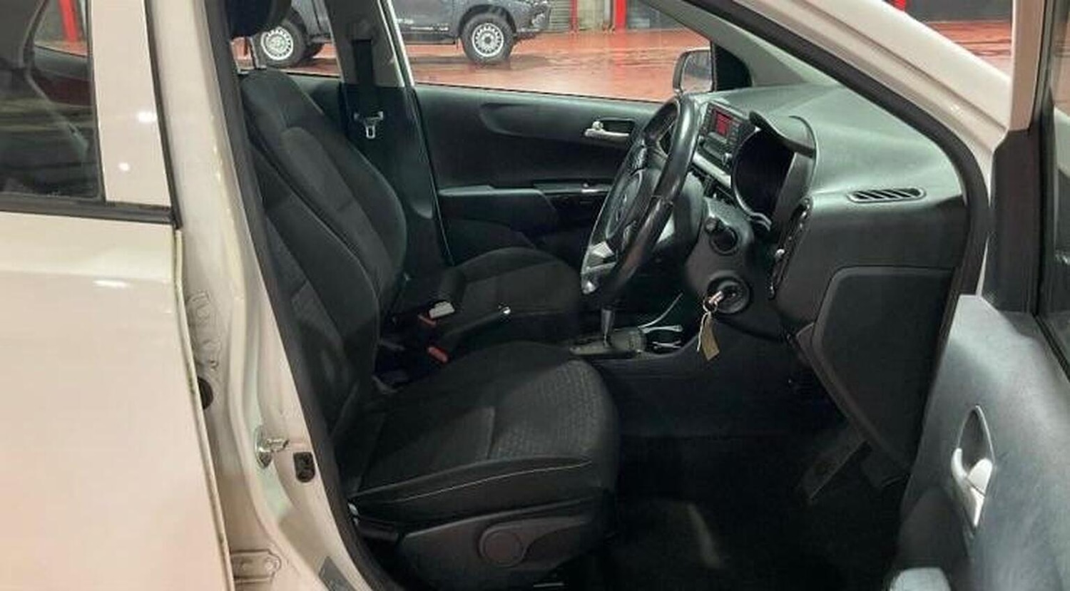 Used Kia Picanto 2017 for sale - 76541588: Photo 4