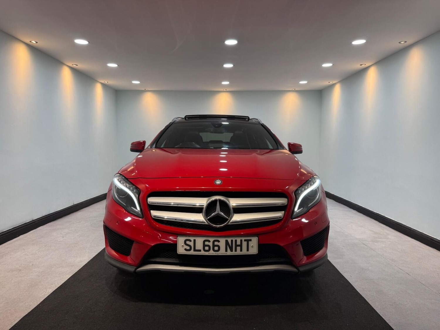 Used Mercedes-Benz GLA 2017 for sale - 77008138: Photo 2