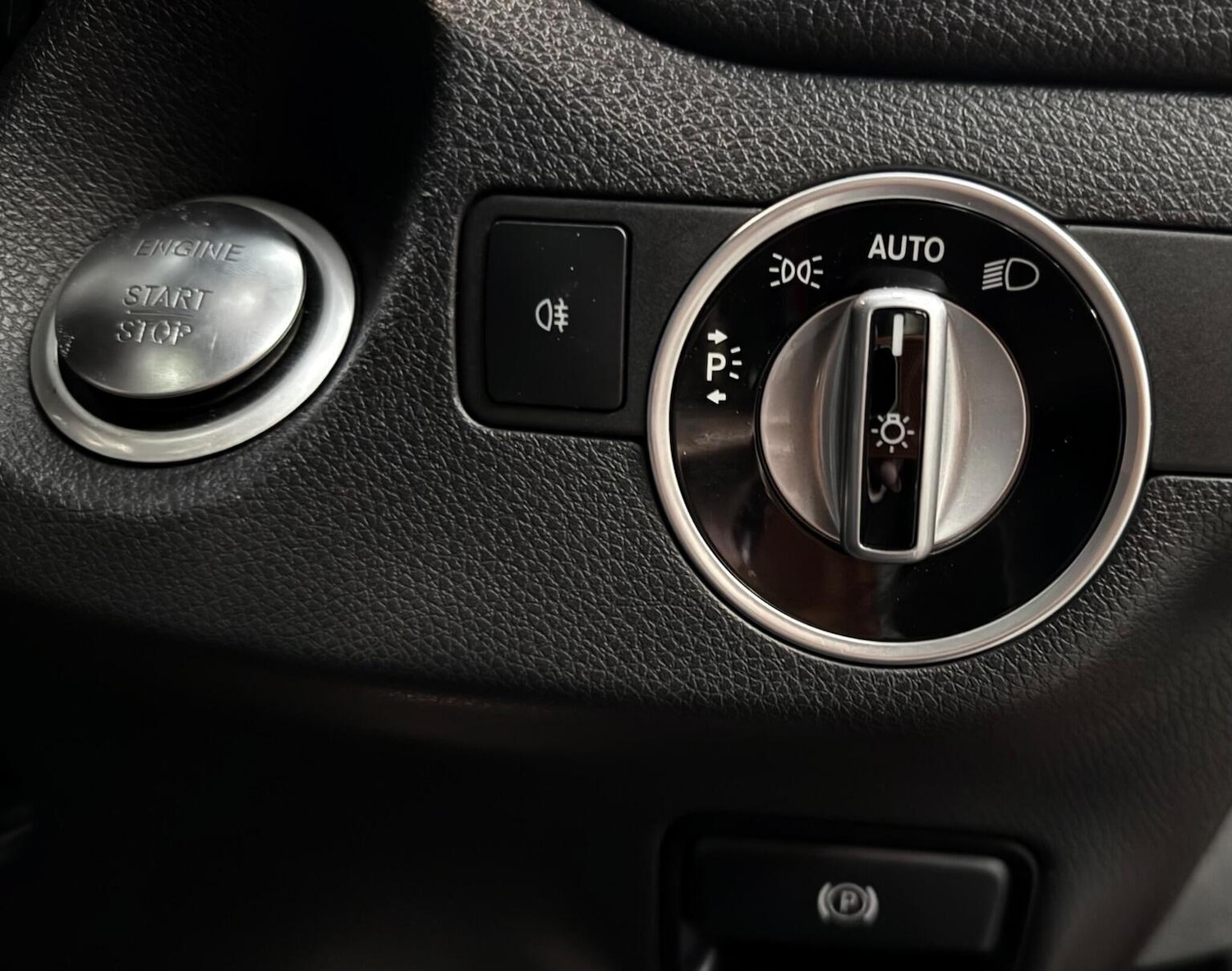 Used Mercedes-Benz GLA 2017 for sale - 77008138: Photo 34