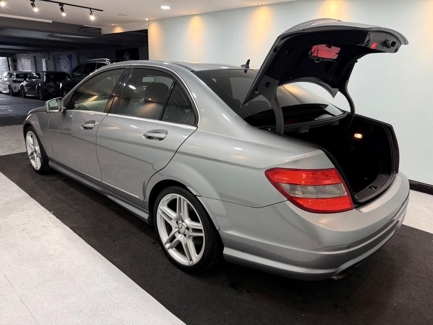 Used Mercedes-Benz C Class 2009 for sale - 78070601: Photo 29