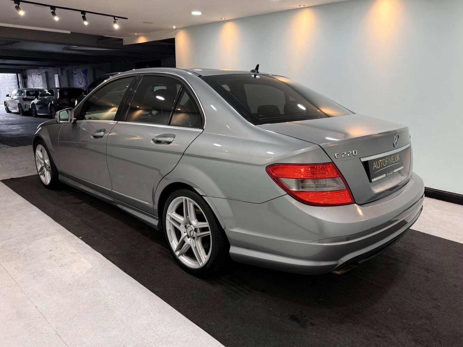 Used Mercedes-Benz C Class 2009 for sale - 78070601: Photo 5