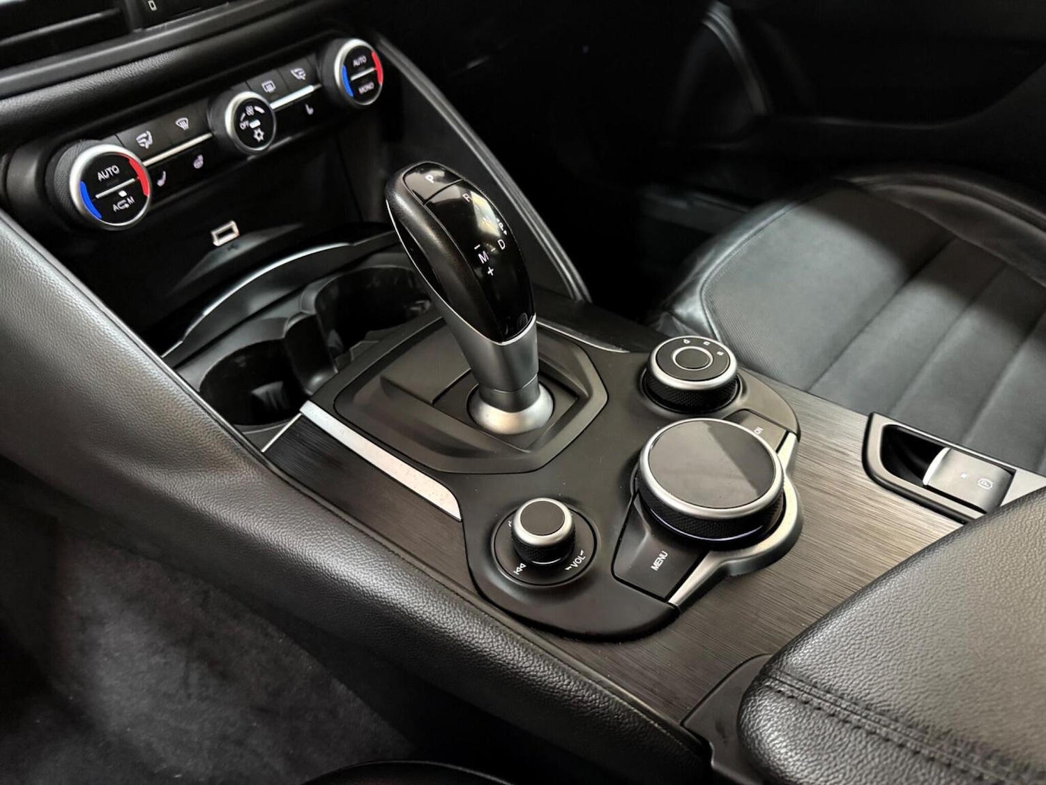 Used Alfa Romeo Giulia 2016 for sale - 76785066: Photo 14