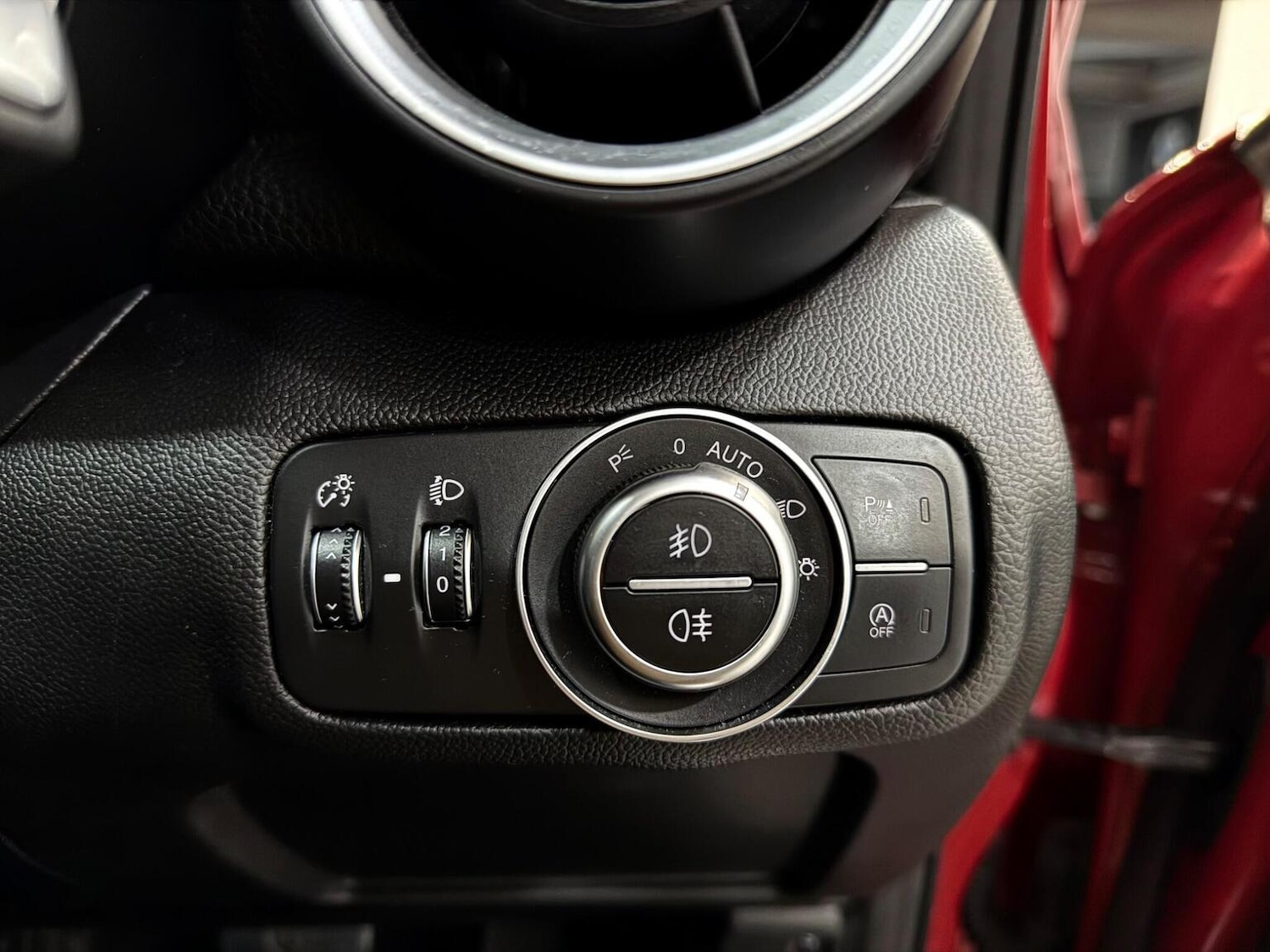 Used Alfa Romeo Giulia 2016 for sale - 76785066: Photo 19