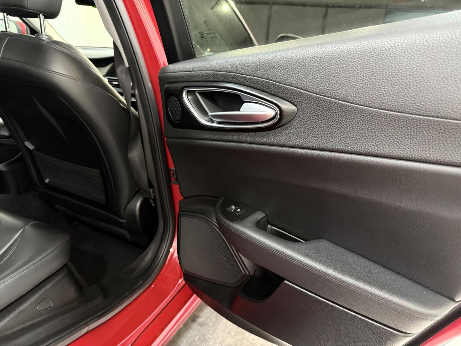 Used Alfa Romeo Giulia 2016 for sale - 76785066: Photo 22