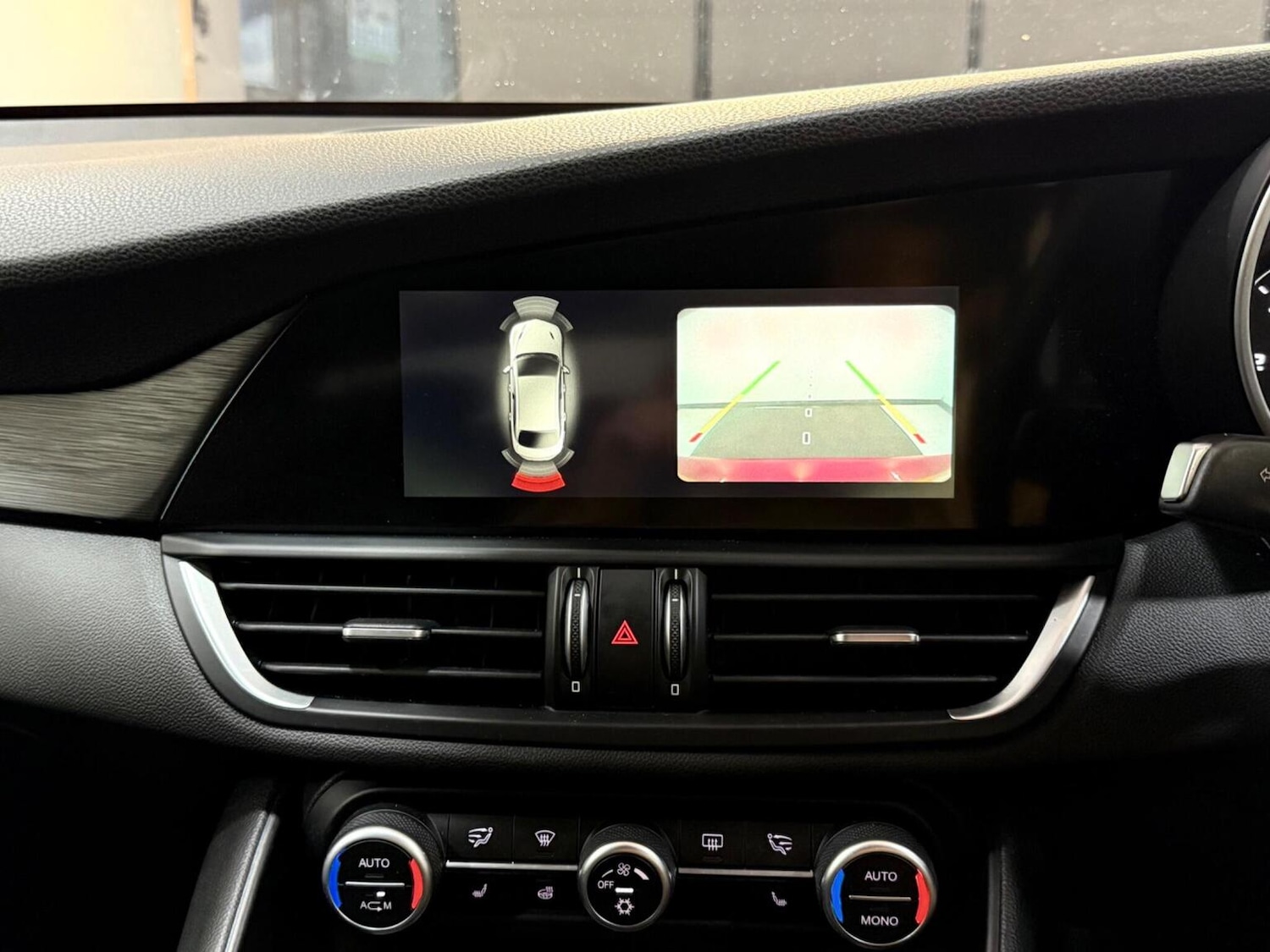 Used Alfa Romeo Giulia 2016 for sale - 76785066: Photo 25