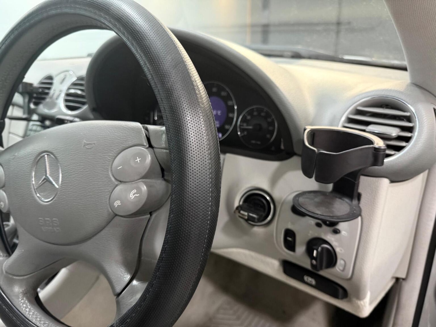 Used Mercedes-Benz CLK 2004 for sale - 77465041: Photo 10