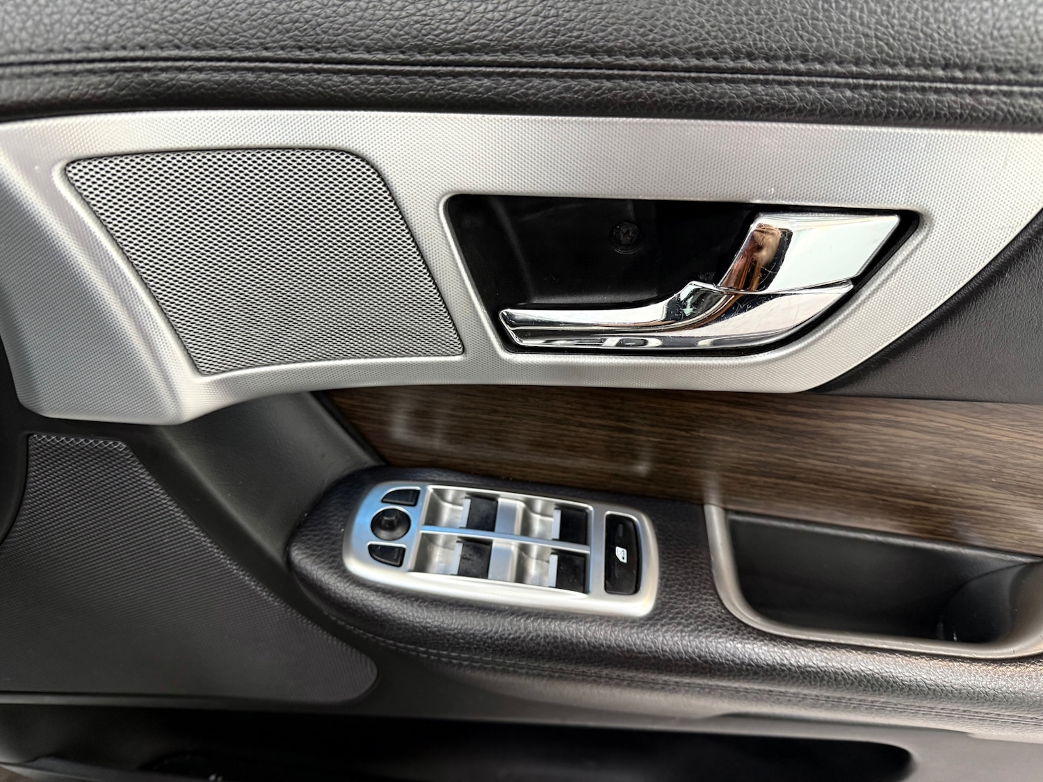 Used Jaguar XF 2013 for sale - 76741376: Photo 15