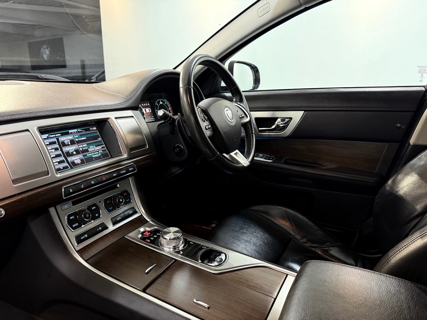 Used Jaguar XF 2013 for sale - 76741376: Photo 19