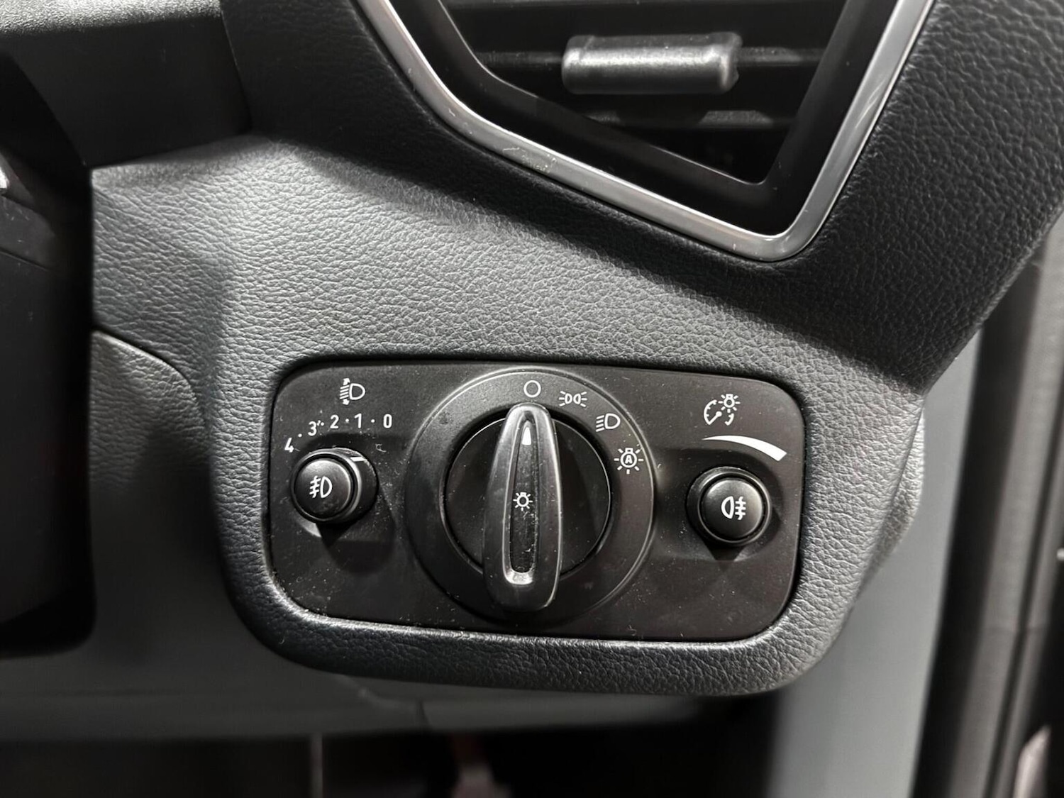 Used Ford C-Max 2013 for sale - 77264531: Photo 29