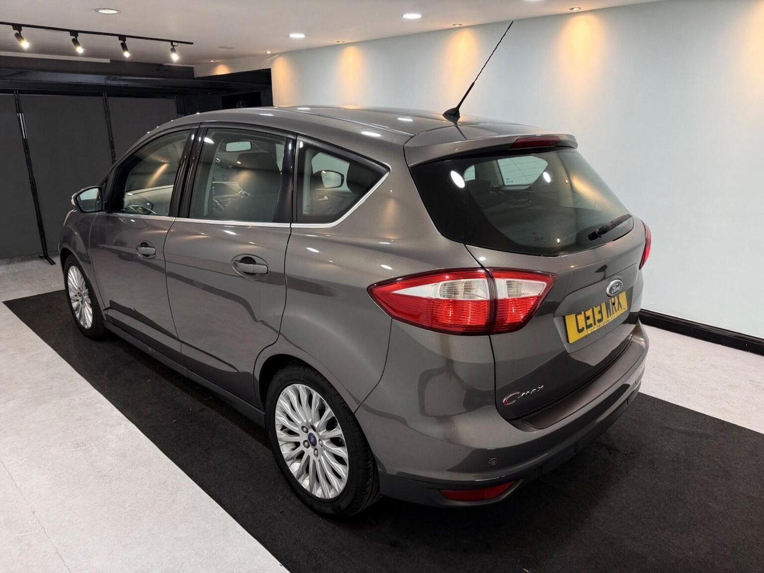 Used Ford C-Max 2013 for sale - 77264531: Photo 4