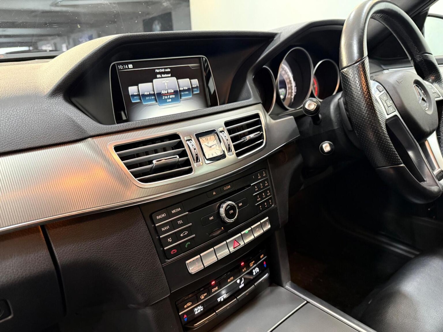 Used Mercedes-Benz E Class 2015 for sale - 77377784: Photo 17