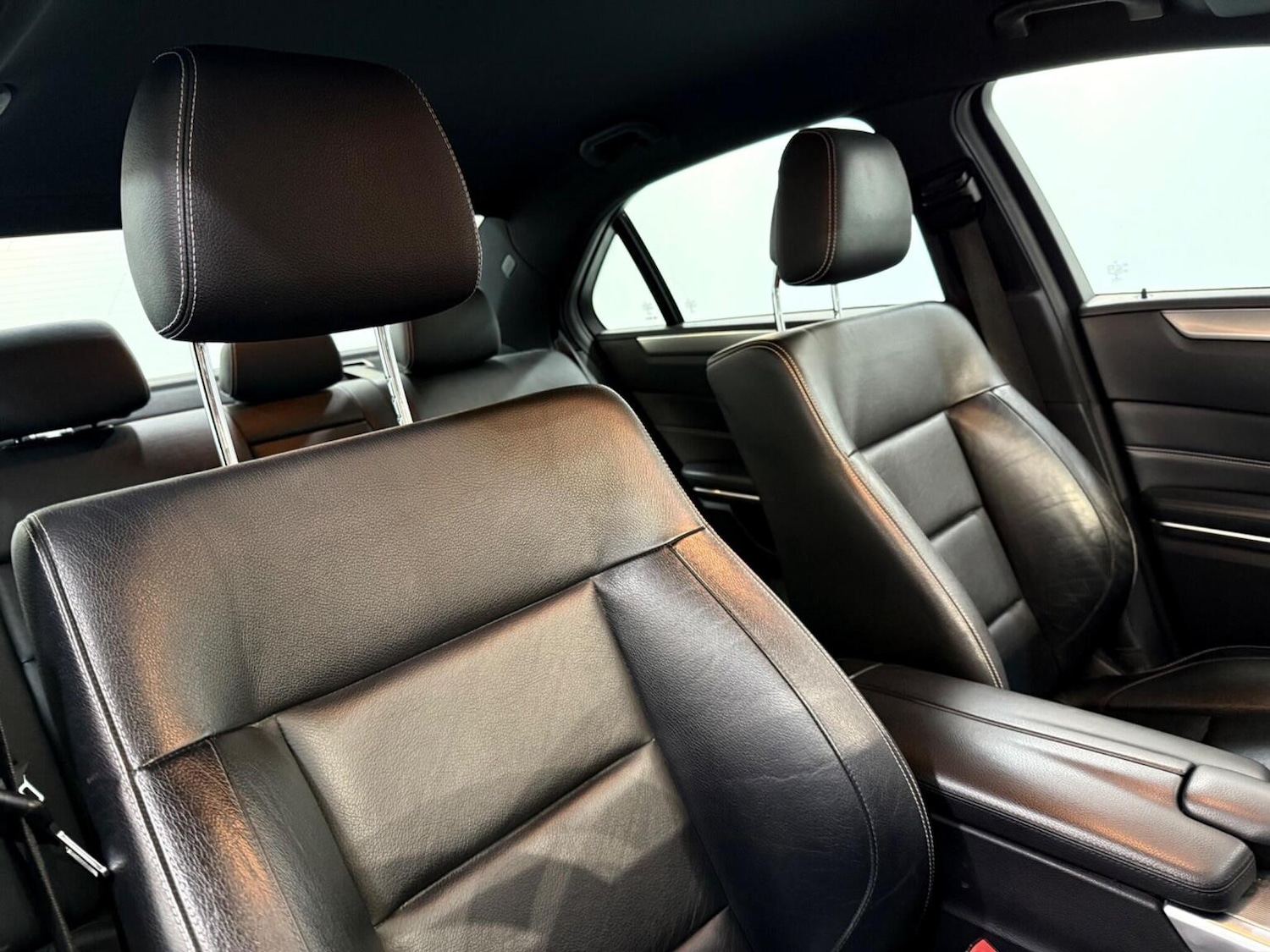 Used Mercedes-Benz E Class 2015 for sale - 77377784: Photo 21