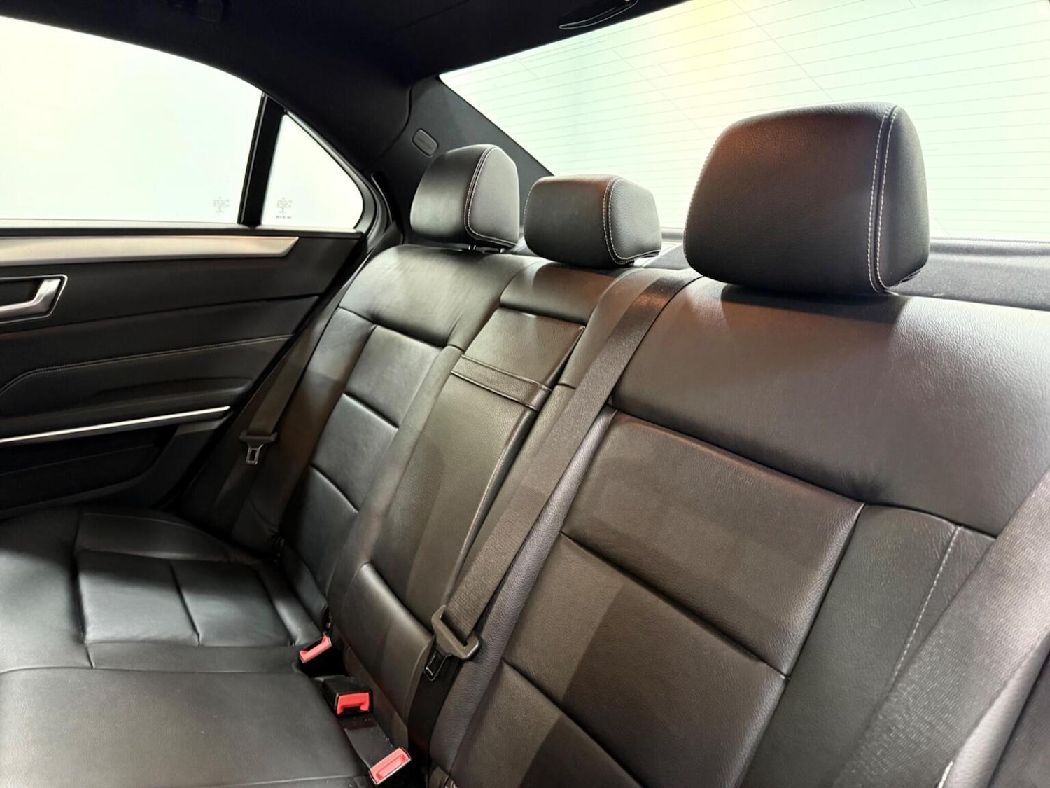 Used Mercedes-Benz E Class 2015 for sale - 77377784: Photo 25