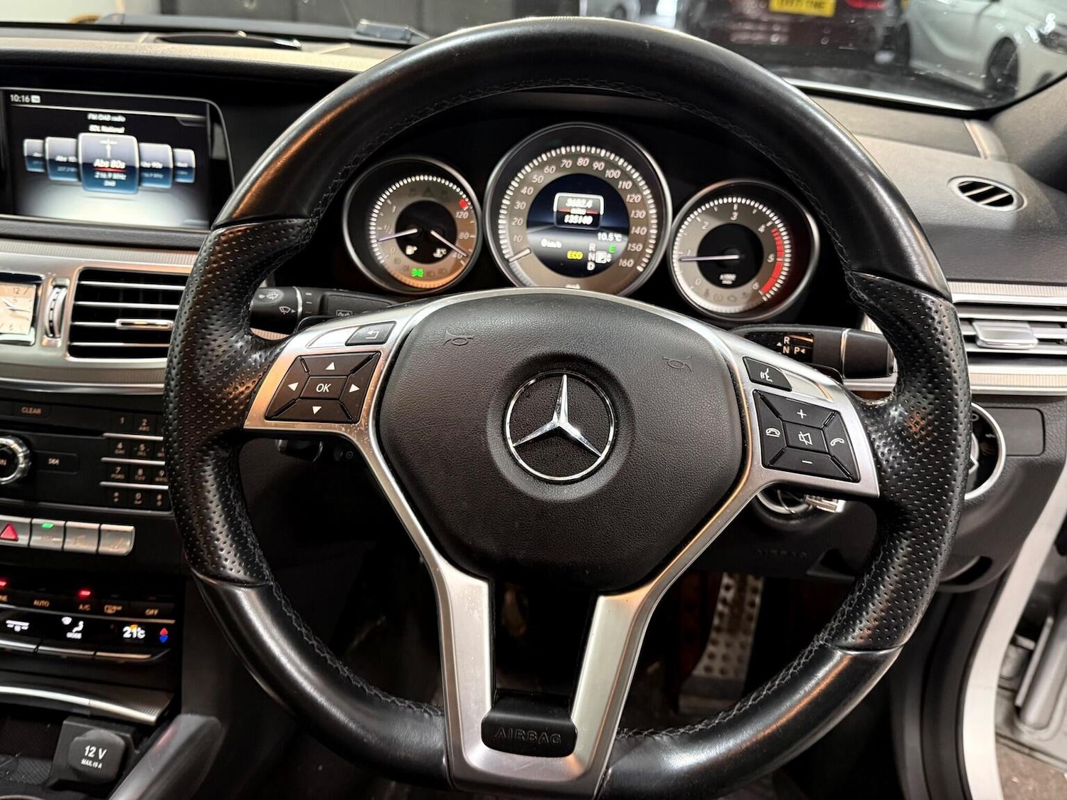 Used Mercedes-Benz E Class 2015 for sale - 77377784: Photo 35