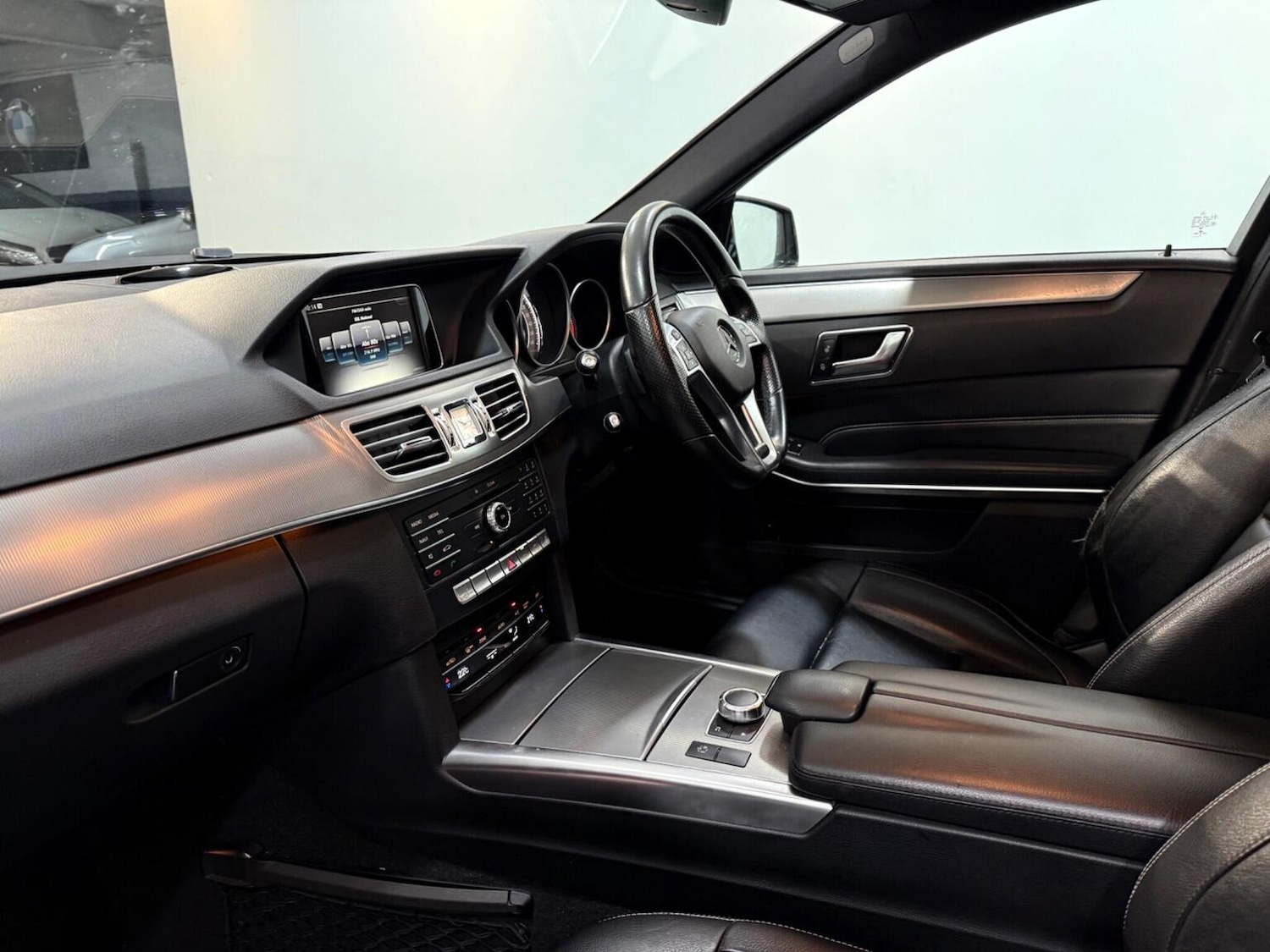 Used Mercedes-Benz E Class 2015 for sale - 77377784: Photo 37