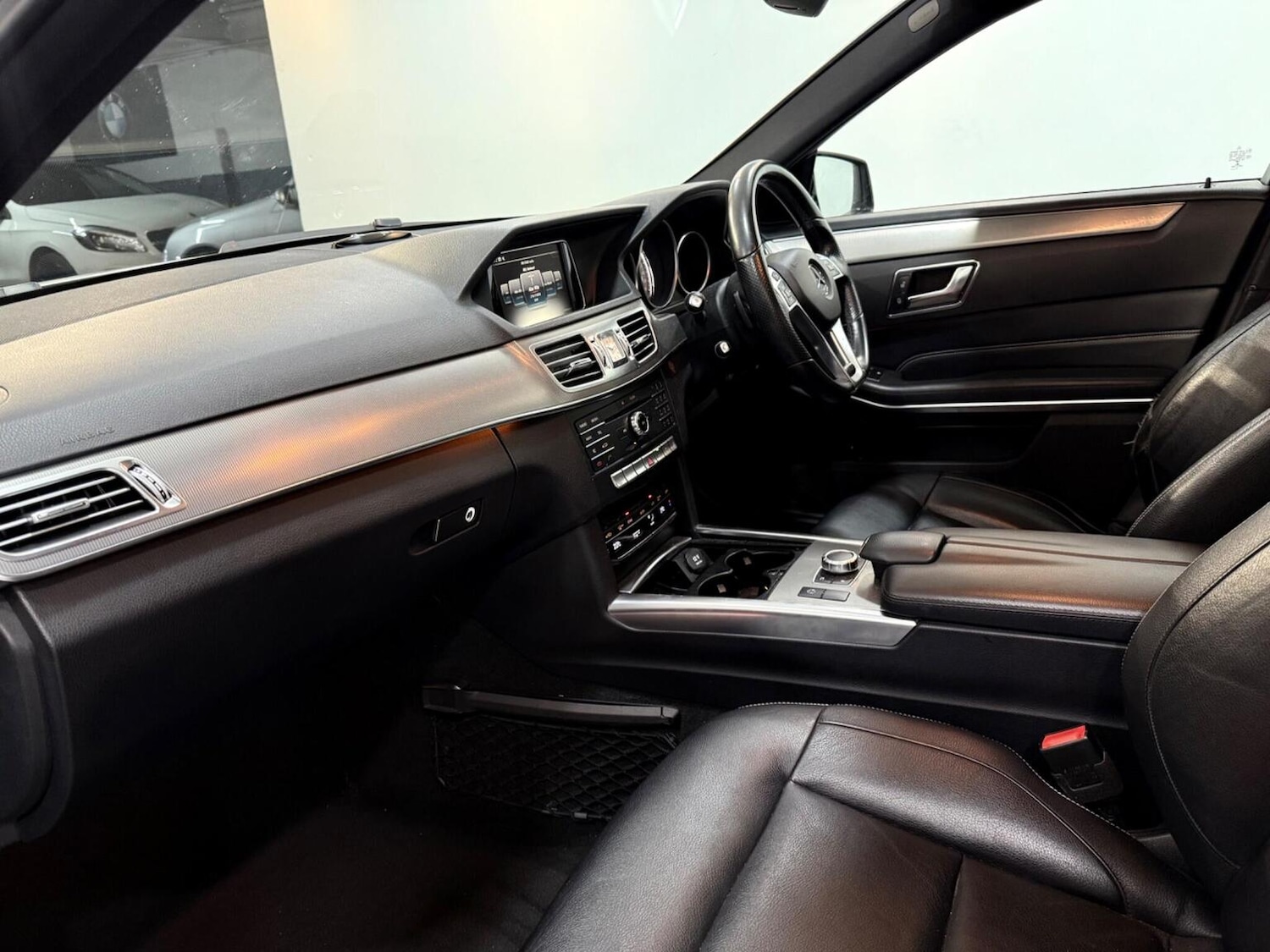 Used Mercedes-Benz E Class 2015 for sale - 77377784: Photo 40