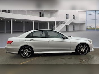 Used Mercedes-Benz E Class 2015 for sale - 77377784: Photo