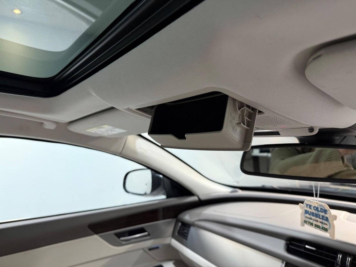 Used Jaguar XF 2017 for sale - 76785059: Photo 23