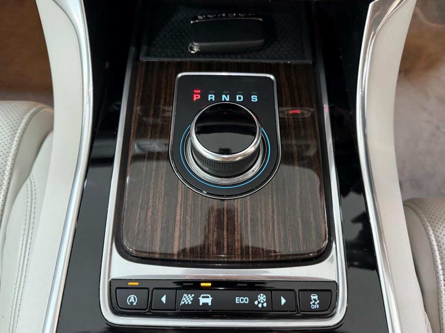 Used Jaguar XF 2017 for sale - 76785059: Photo 27