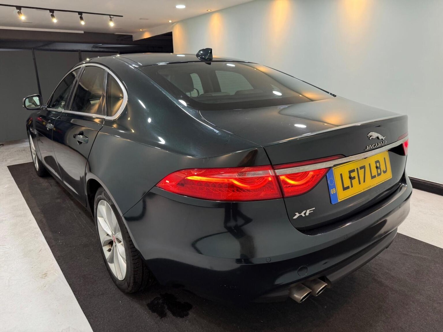 Used Jaguar XF 2017 for sale - 76785059: Photo 28