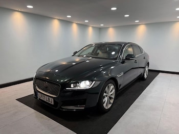 Used Jaguar XF 2017 for sale - 76785059: Photo