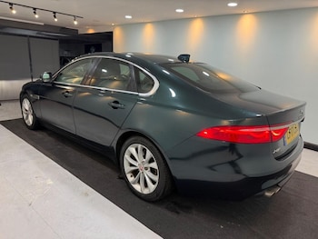 Used Jaguar XF 2017 for sale - 76785059: Photo