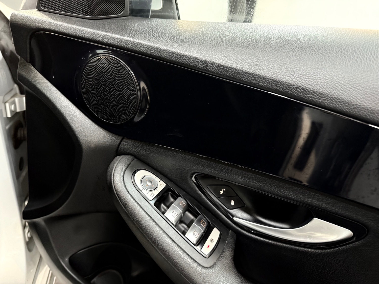 Used Mercedes-Benz C Class 2017 for sale - 76807373: Photo 18