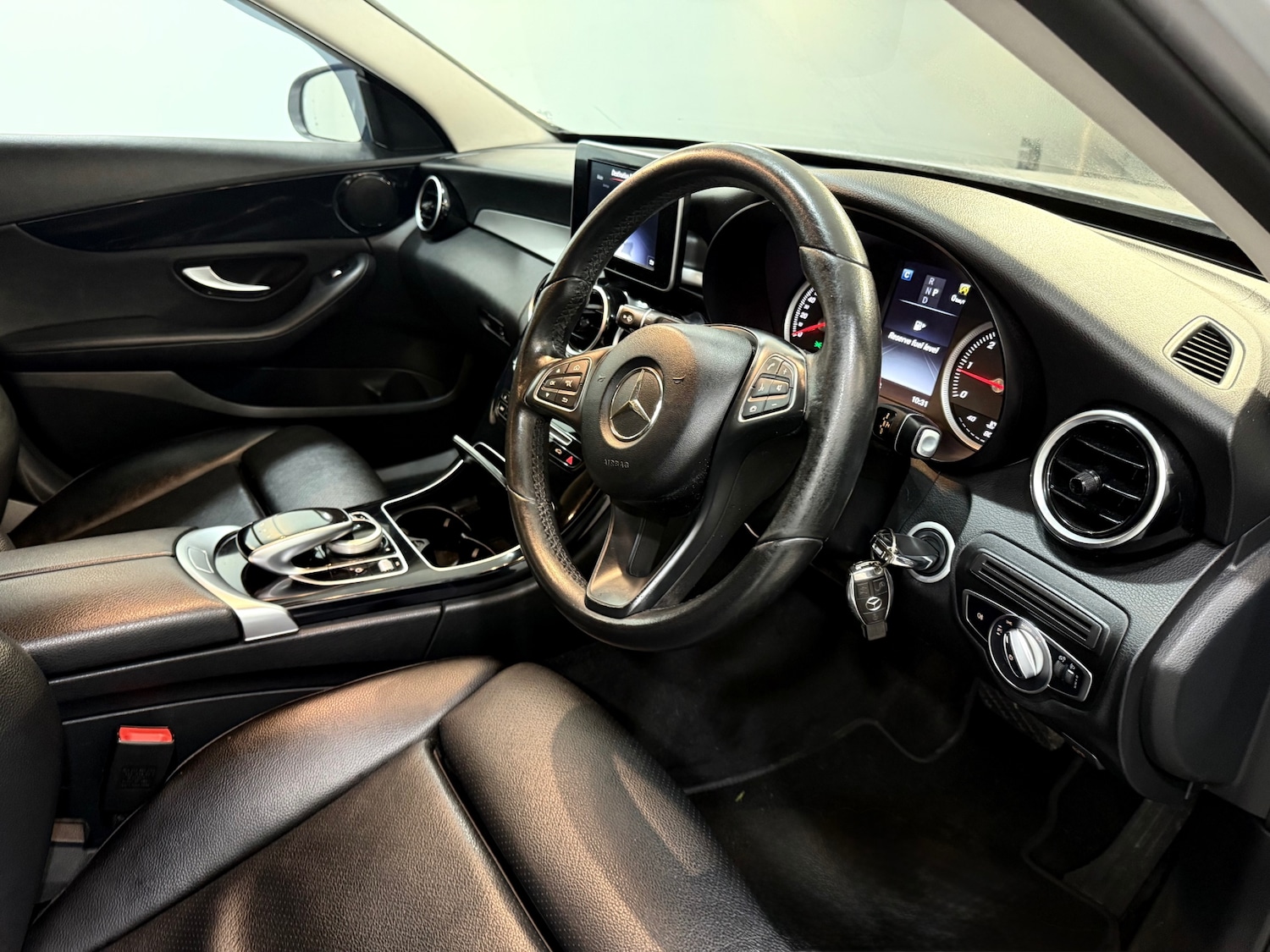 Used Mercedes-Benz C Class 2017 for sale - 76807373: Photo 21