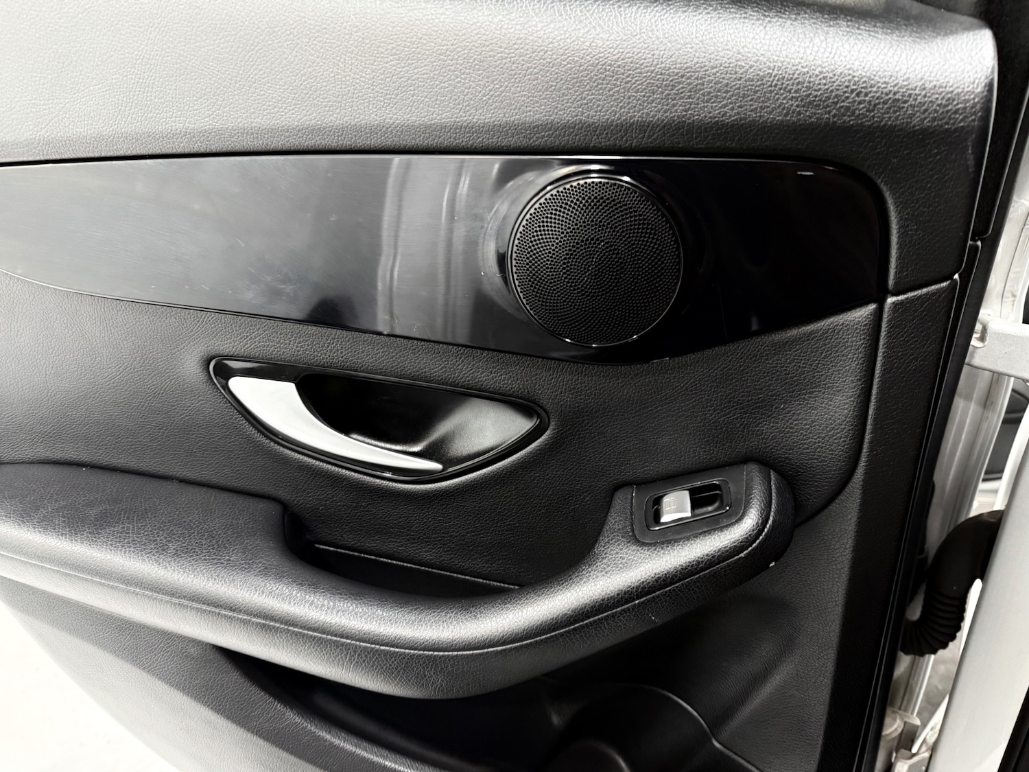 Used Mercedes-Benz C Class 2017 for sale - 76807373: Photo 8